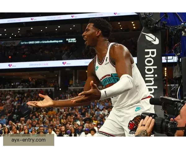 望无大碍 开拓者官方宣布罗威因下背部伤势退出比赛不会回归